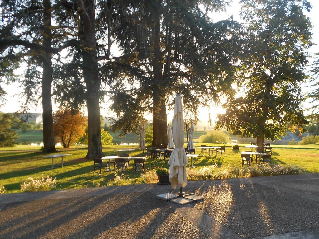 Отель Camping Parc Du Chateau D'Allot Боэ Экстерьер фото